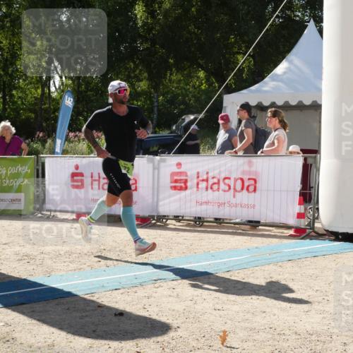 07.09.2025 - 19. Norderstedt Triathlon Zöllner http://msf.ph/oto/8790232 07.09.2025 15:33:52 Ziel 972 meine-sportfotos.de