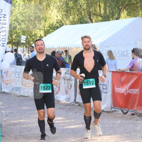 07.09.2025 - 19. Norderstedt Triathlon Zöllner http://msf.ph/oto/8790257 07.09.2025 16:25:03 Ziel 550, 1508, 1512, 1522 meine-sportfotos.de