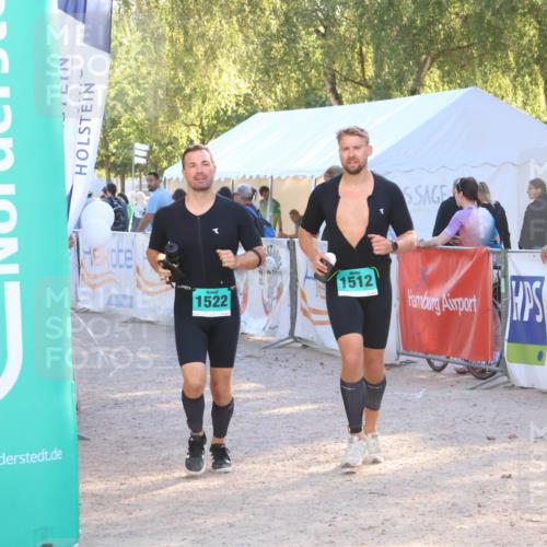 07.09.2025 - 19. Norderstedt Triathlon Zöllner http://msf.ph/oto/8790259 07.09.2025 16:25:03 Ziel 550, 1508, 1512, 1522 meine-sportfotos.de