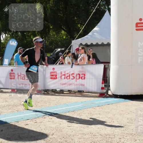 07.09.2025 - 19. Norderstedt Triathlon Zöllner http://msf.ph/oto/8790291 07.09.2025 15:35:11 Ziel 393, 1406 meine-sportfotos.de