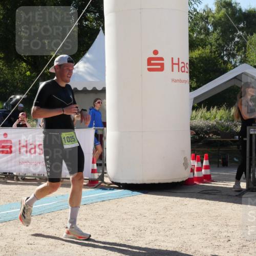 07.09.2025 - 19. Norderstedt Triathlon Zöllner http://msf.ph/oto/8790323 07.09.2025 15:36:57 Ziel 1025 meine-sportfotos.de