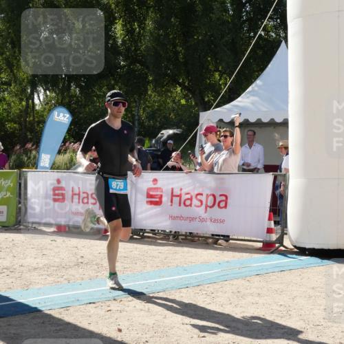 07.09.2025 - 19. Norderstedt Triathlon Zöllner http://msf.ph/oto/8790331 07.09.2025 15:39:19 Ziel 879 meine-sportfotos.de