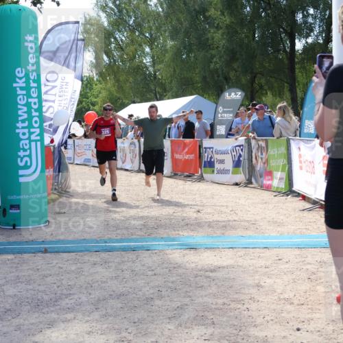 07.09.2025 - 19. Norderstedt Triathlon Zöllner http://msf.ph/oto/8790333 07.09.2025 13:59:18 Ziel 325 meine-sportfotos.de