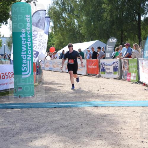 07.09.2025 - 19. Norderstedt Triathlon Zöllner http://msf.ph/oto/8790346 07.09.2025 13:59:35 Ziel 211 meine-sportfotos.de
