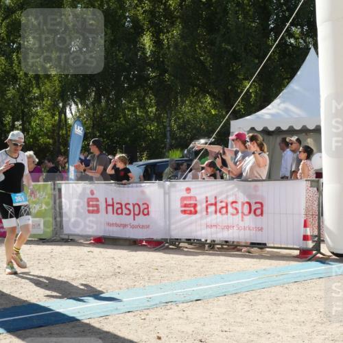 07.09.2025 - 19. Norderstedt Triathlon Zöllner http://msf.ph/oto/8790348 07.09.2025 15:39:42 Ziel 361, 995 meine-sportfotos.de