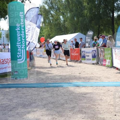 07.09.2025 - 19. Norderstedt Triathlon Zöllner http://msf.ph/oto/8790366 07.09.2025 13:59:42 Ziel 211, 354 meine-sportfotos.de