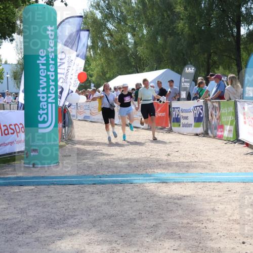 07.09.2025 - 19. Norderstedt Triathlon Zöllner http://msf.ph/oto/8790369 07.09.2025 13:59:42 Ziel 211, 354 meine-sportfotos.de