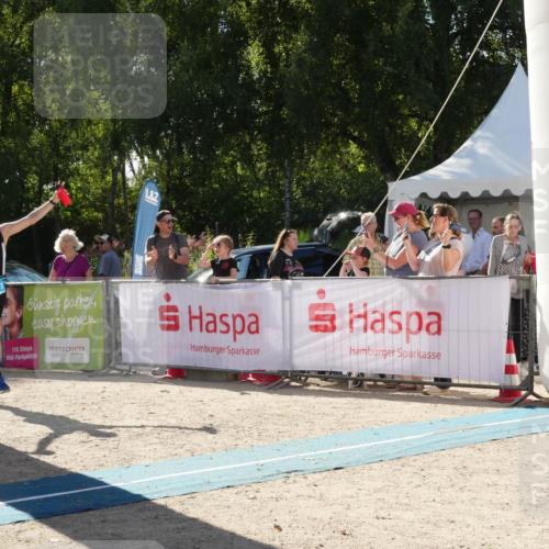 07.09.2025 - 19. Norderstedt Triathlon Zöllner http://msf.ph/oto/8790370 07.09.2025 15:39:51 Ziel 1471 meine-sportfotos.de