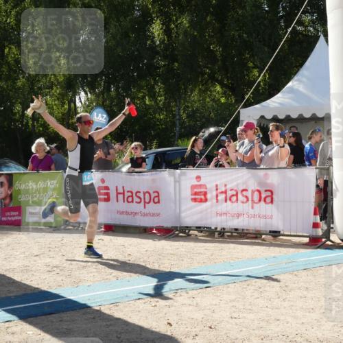 07.09.2025 - 19. Norderstedt Triathlon Zöllner http://msf.ph/oto/8790372 07.09.2025 15:39:52 Ziel 1471 meine-sportfotos.de