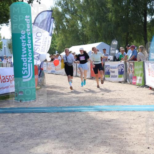 07.09.2025 - 19. Norderstedt Triathlon Zöllner http://msf.ph/oto/8790374 07.09.2025 13:59:43 Ziel 211, 354 meine-sportfotos.de