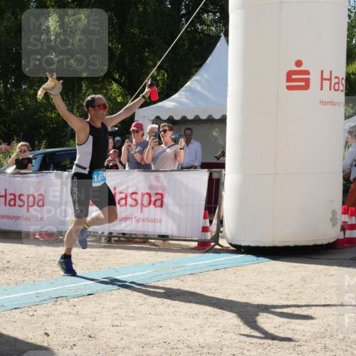 07.09.2025 - 19. Norderstedt Triathlon Zöllner http://msf.ph/oto/8790375 07.09.2025 15:39:52 Ziel 1471 meine-sportfotos.de