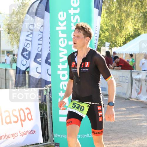 07.09.2025 - 19. Norderstedt Triathlon Zöllner http://msf.ph/oto/8790376 07.09.2025 16:26:24 Ziel 520 meine-sportfotos.de