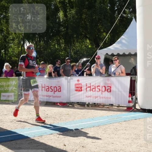 07.09.2025 - 19. Norderstedt Triathlon Zöllner http://msf.ph/oto/8790386 07.09.2025 15:40:00 Ziel 986, 1465 meine-sportfotos.de