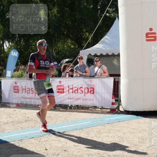 07.09.2025 - 19. Norderstedt Triathlon Zöllner http://msf.ph/oto/8790389 07.09.2025 15:40:00 Ziel 986, 1465 meine-sportfotos.de