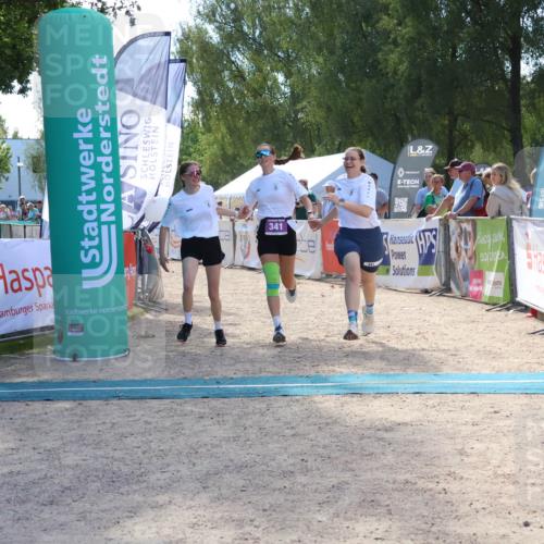 07.09.2025 - 19. Norderstedt Triathlon Zöllner http://msf.ph/oto/8790427 07.09.2025 13:59:49 Ziel 341, 354 meine-sportfotos.de