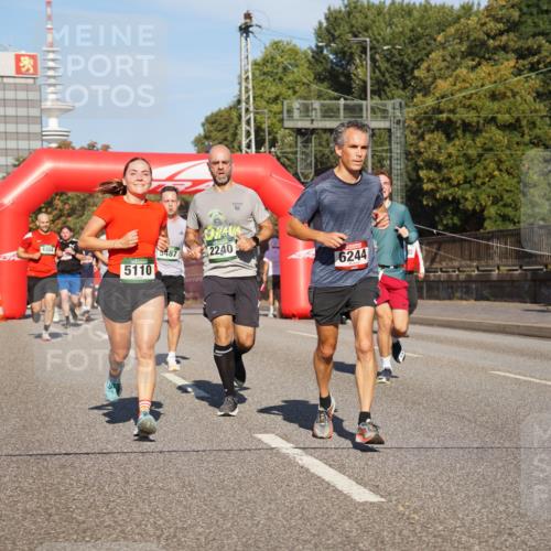 07.09.2025 - BARMER Alsterlauf Yannick Fuchs http://msf.ph/oto/8790429 07.09.2025 09:40:58 Laufen 5110, 5487, 2240, 6244, 76 meine-sportfotos.de
