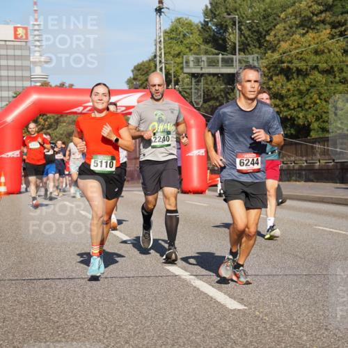 07.09.2025 - BARMER Alsterlauf Yannick Fuchs http://msf.ph/oto/8790439 07.09.2025 09:40:59 Laufen 1711, 5110, 2240, 6244, 76 meine-sportfotos.de