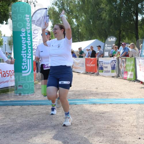 07.09.2025 - 19. Norderstedt Triathlon Zöllner http://msf.ph/oto/8790444 07.09.2025 13:59:51 Ziel 341 meine-sportfotos.de