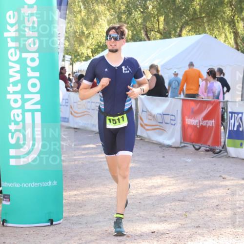 07.09.2025 - 19. Norderstedt Triathlon Zöllner http://msf.ph/oto/8790484 07.09.2025 16:27:04 Ziel 473, 1511 meine-sportfotos.de
