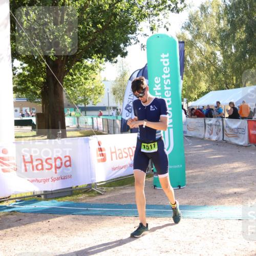 07.09.2025 - 19. Norderstedt Triathlon Zöllner http://msf.ph/oto/8790491 07.09.2025 16:27:05 Ziel 473, 1511 meine-sportfotos.de