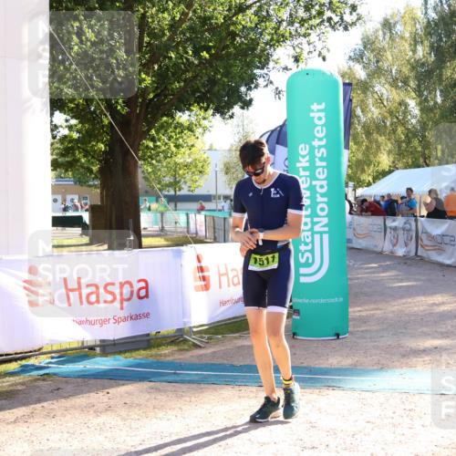 07.09.2025 - 19. Norderstedt Triathlon Zöllner http://msf.ph/oto/8790495 07.09.2025 16:27:06 Ziel 473, 1511 meine-sportfotos.de