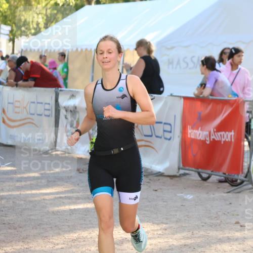 07.09.2025 - 19. Norderstedt Triathlon Zöllner http://msf.ph/oto/8790504 07.09.2025 16:27:31 Ziel 452 meine-sportfotos.de