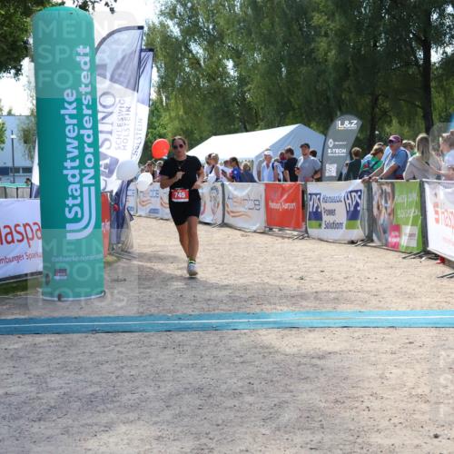 07.09.2025 - 19. Norderstedt Triathlon Zöllner http://msf.ph/oto/8790540 07.09.2025 14:00:45 Ziel 745 meine-sportfotos.de