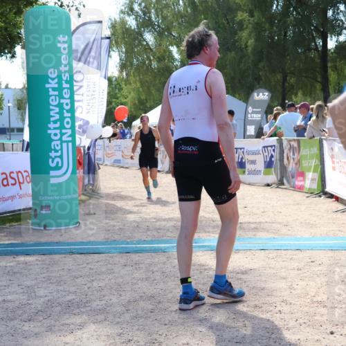 07.09.2025 - 19. Norderstedt Triathlon Zöllner http://msf.ph/oto/8790558 07.09.2025 14:01:29 Ziel 1259 meine-sportfotos.de