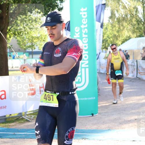 07.09.2025 - 19. Norderstedt Triathlon Zöllner http://msf.ph/oto/8790559 07.09.2025 16:27:46 Ziel 497, 1523, 1528 meine-sportfotos.de