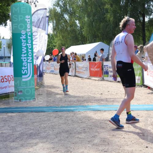 07.09.2025 - 19. Norderstedt Triathlon Zöllner http://msf.ph/oto/8790563 07.09.2025 14:01:29 Ziel 1259 meine-sportfotos.de