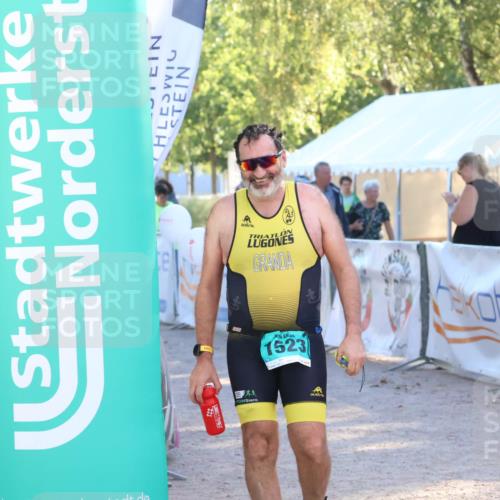 07.09.2025 - 19. Norderstedt Triathlon Zöllner http://msf.ph/oto/8790572 07.09.2025 16:27:47 Ziel 497, 1523, 1528 meine-sportfotos.de
