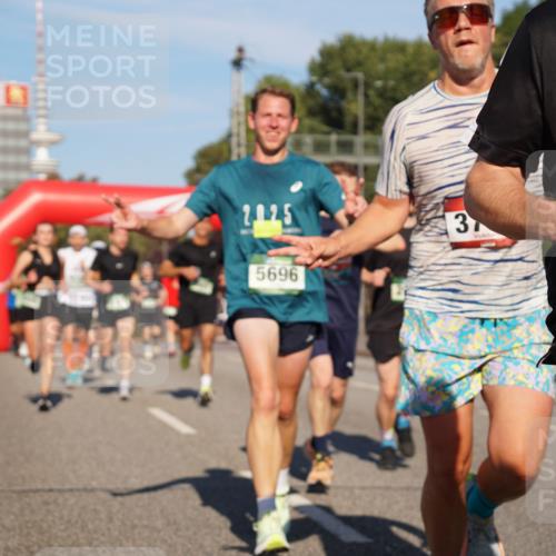 07.09.2025 - BARMER Alsterlauf Yannick Fuchs http://msf.ph/oto/8790575 07.09.2025 09:41:06 Laufen 20, 25, 5696, 3, 36, 10, 56 meine-sportfotos.de