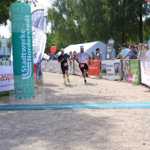 07.09.2025 - 19. Norderstedt Triathlon Zöllner http://msf.ph/oto/8790584 07.09.2025 14:01:50 Ziel 193, 206 meine-sportfotos.de