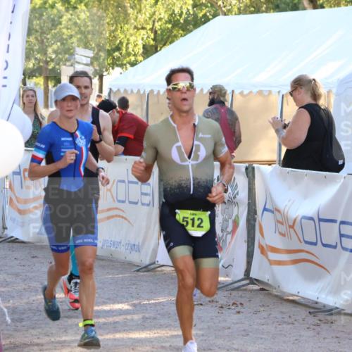 07.09.2025 - 19. Norderstedt Triathlon Zöllner http://msf.ph/oto/8790598 07.09.2025 16:28:00 Ziel 479, 512, 524 meine-sportfotos.de
