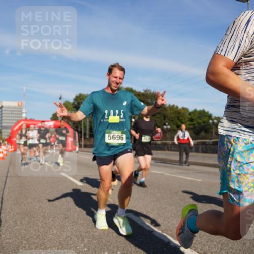 07.09.2025 - BARMER Alsterlauf Yannick Fuchs http://msf.ph/oto/8790601 07.09.2025 09:41:07 Laufen 2, 1, 25, 5696, 36, 3711 meine-sportfotos.de