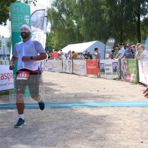 07.09.2025 - 19. Norderstedt Triathlon Zöllner http://msf.ph/oto/8790607 07.09.2025 14:01:52 Ziel 193, 206 meine-sportfotos.de