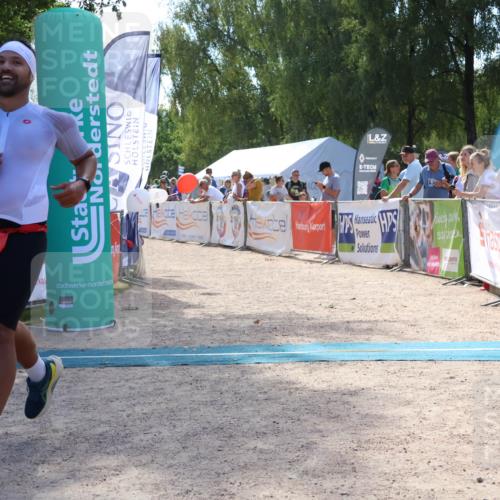 07.09.2025 - 19. Norderstedt Triathlon Zöllner http://msf.ph/oto/8790611 07.09.2025 14:01:52 Ziel 193, 206 meine-sportfotos.de