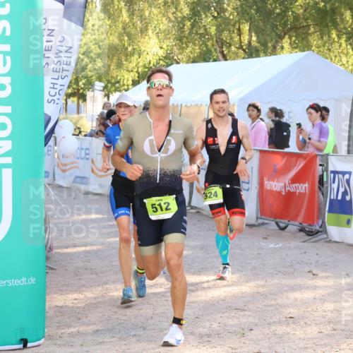 07.09.2025 - 19. Norderstedt Triathlon Zöllner http://msf.ph/oto/8790612 07.09.2025 16:28:02 Ziel 479, 512, 524 meine-sportfotos.de