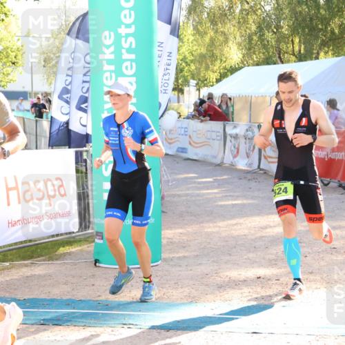 07.09.2025 - 19. Norderstedt Triathlon Zöllner http://msf.ph/oto/8790622 07.09.2025 16:28:03 Ziel 479, 512, 524 meine-sportfotos.de