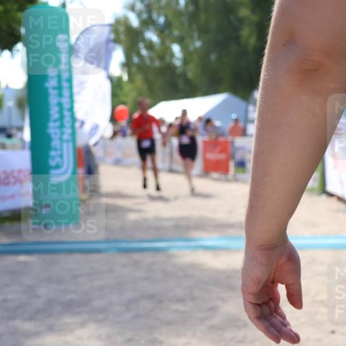 07.09.2025 - 19. Norderstedt Triathlon Zöllner http://msf.ph/oto/8790625 07.09.2025 14:02:24 Ziel 316 meine-sportfotos.de