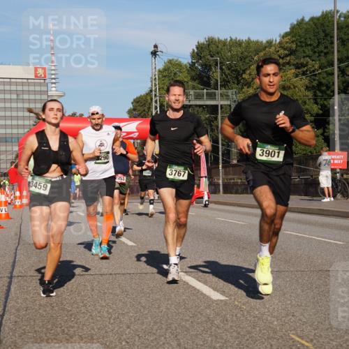 07.09.2025 - BARMER Alsterlauf Yannick Fuchs http://msf.ph/oto/8790628 07.09.2025 09:41:08 Laufen 3459, 8290, 2453, 5380, 3767, 3901 meine-sportfotos.de