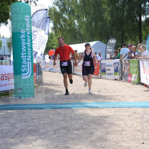 07.09.2025 - 19. Norderstedt Triathlon Zöllner http://msf.ph/oto/8790633 07.09.2025 14:02:25 Ziel 316 meine-sportfotos.de
