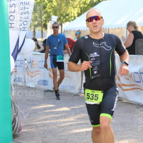 07.09.2025 - 19. Norderstedt Triathlon Zöllner http://msf.ph/oto/8790638 07.09.2025 16:28:10 Ziel 479, 524, 535 meine-sportfotos.de