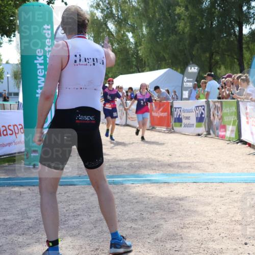 07.09.2025 - 19. Norderstedt Triathlon Zöllner http://msf.ph/oto/8790639 07.09.2025 14:03:03 Ziel 804 meine-sportfotos.de