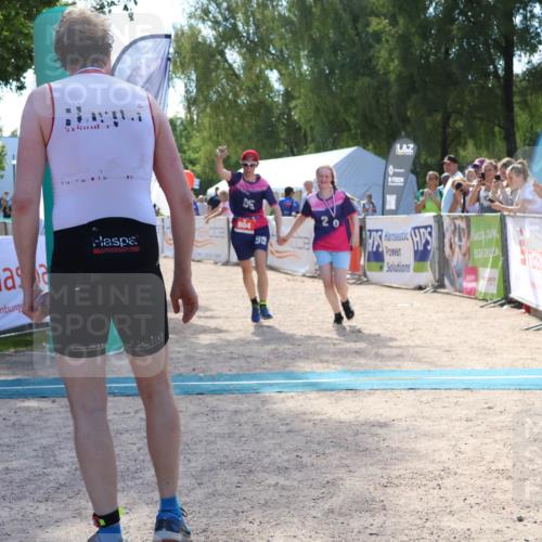 07.09.2025 - 19. Norderstedt Triathlon Zöllner http://msf.ph/oto/8790650 07.09.2025 14:03:04 Ziel 804 meine-sportfotos.de