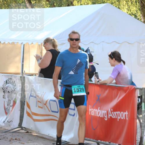 07.09.2025 - 19. Norderstedt Triathlon Zöllner http://msf.ph/oto/8790651 07.09.2025 16:28:15 Ziel 535 meine-sportfotos.de
