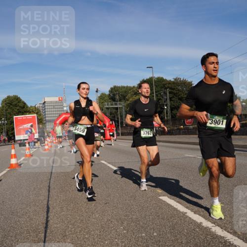 07.09.2025 - BARMER Alsterlauf Yannick Fuchs http://msf.ph/oto/8790657 07.09.2025 09:41:09 Laufen 3459, 453, 3767, 3901 meine-sportfotos.de