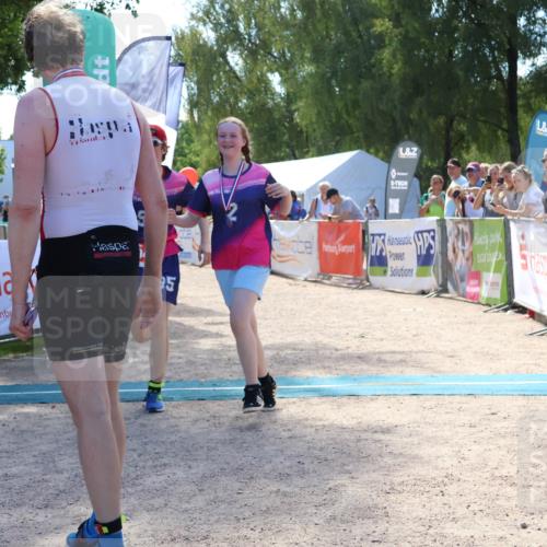 07.09.2025 - 19. Norderstedt Triathlon Zöllner http://msf.ph/oto/8790660 07.09.2025 14:03:06 Ziel 804 meine-sportfotos.de