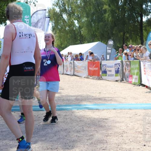 07.09.2025 - 19. Norderstedt Triathlon Zöllner http://msf.ph/oto/8790662 07.09.2025 14:03:06 Ziel 804 meine-sportfotos.de
