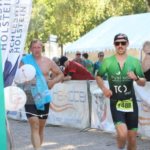 07.09.2025 - 19. Norderstedt Triathlon Zöllner http://msf.ph/oto/8790693 07.09.2025 16:28:22 Ziel 515, 1488, 1529 meine-sportfotos.de